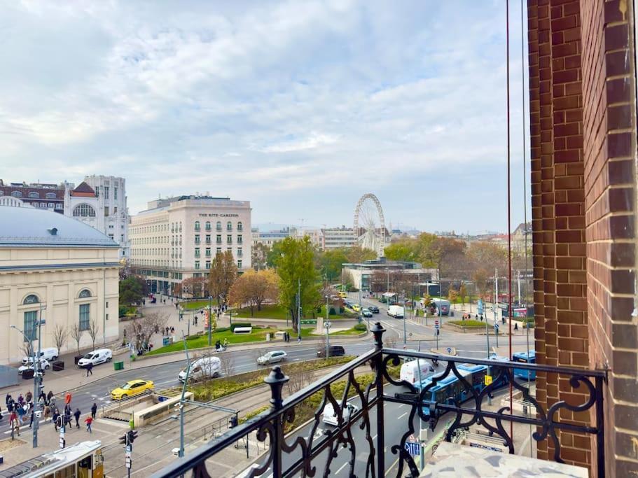 Premium Apartment By Hi - Central 2 Bedroom - Best View Budapest Ngoại thất bức ảnh