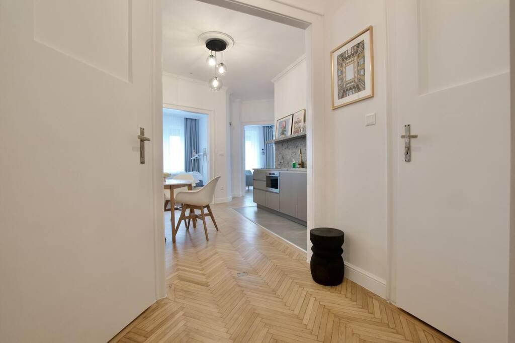 Premium Apartment By Hi - Central 2 Bedroom - Best View Budapest Ngoại thất bức ảnh